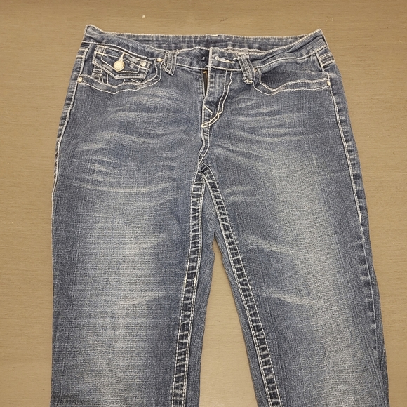 Women's True Religion Jeans - Picture 2 of 2